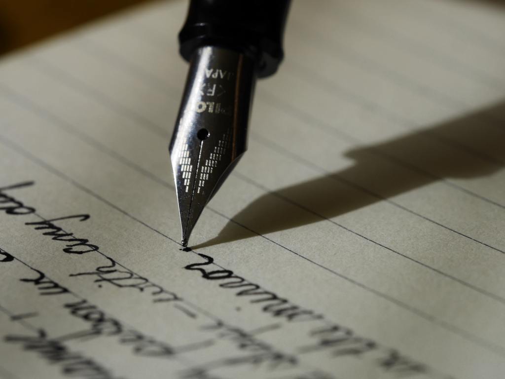 writing with a fountain pen to improve your skills